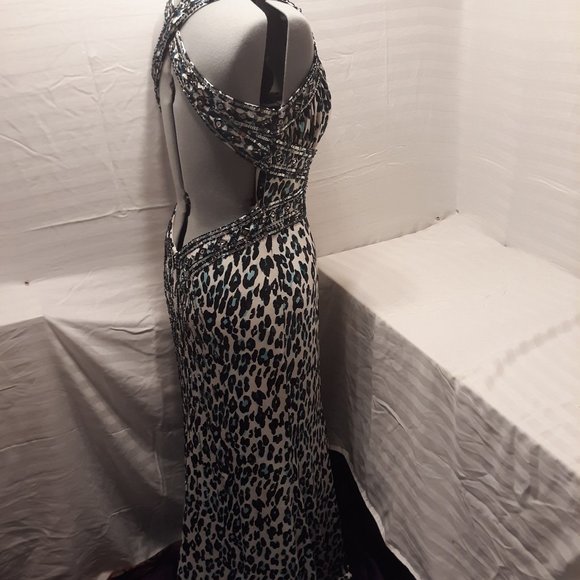 Prom Dress - Picture 3 of 16